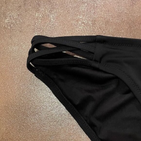 Shade & Shore Black Bikini Bottom -L - Picture 2 of 4